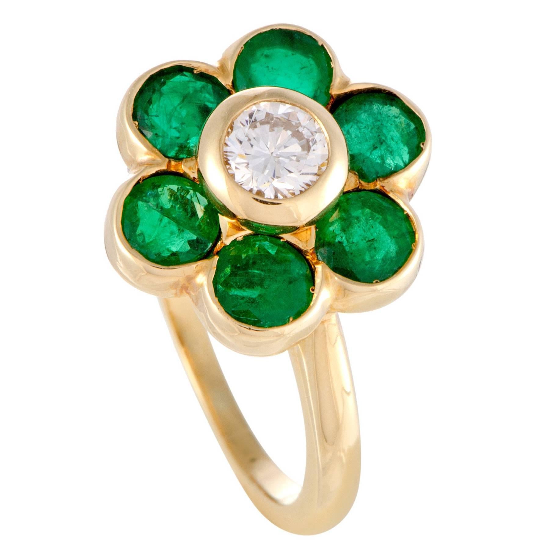 Van Cleef & Arpels Diamond Emerald Gold Flower Ring