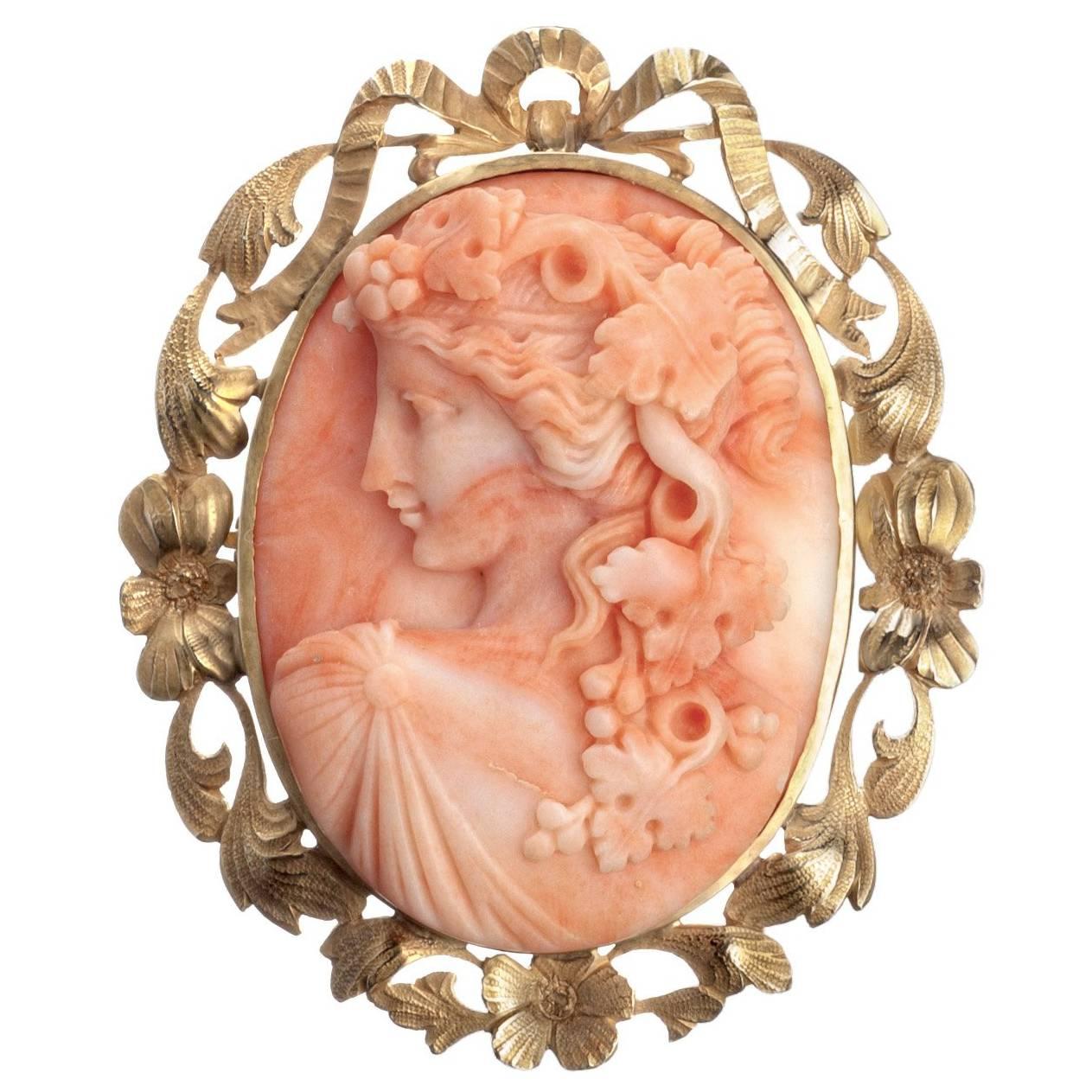 Coral Cameo Brooch and Pendant in 14 Karat Yellow Gold For Sale
