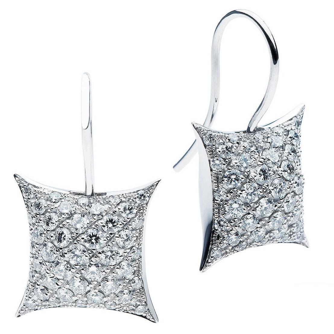 Towe Norlen Star Pillow Square 1.67 Carat White Gold and Diamond Dangle Earrings For Sale