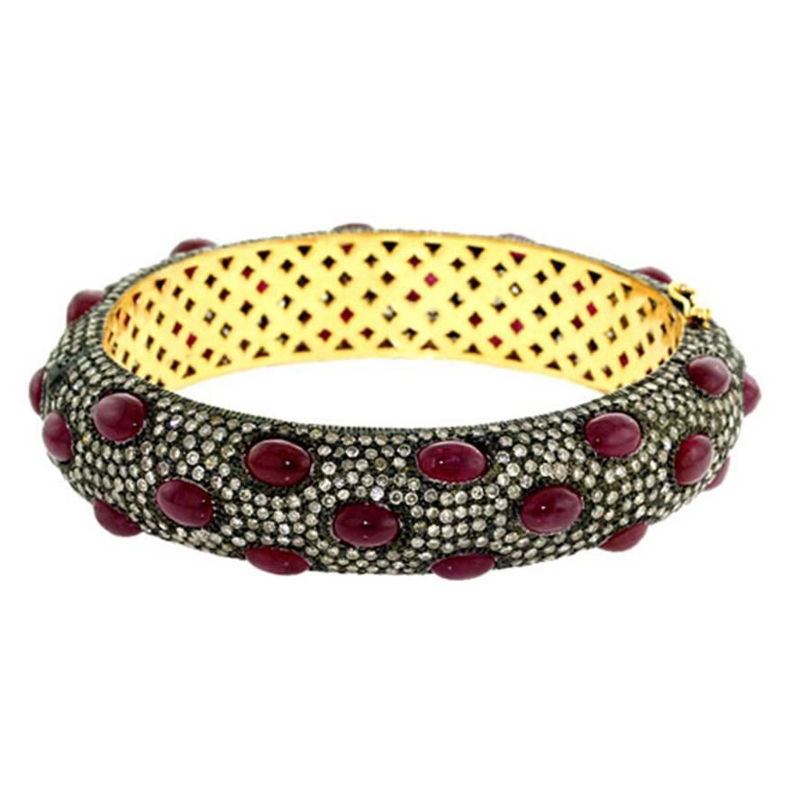 Bracelet jonc en rubis et diamants