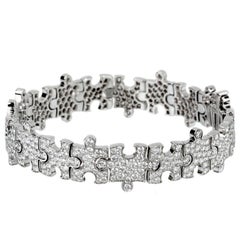 Akillis Puzzle Bracelet 18 Karat White Gold White Diamonds