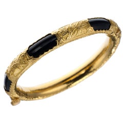 Antique Black Onyx Bangle Bracelet in 24 Karat Yellow Gold