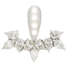 Yvonne Leon Contemporary 18K Ear Jacket with Pear Diamonds and Stud Pear 18K 11