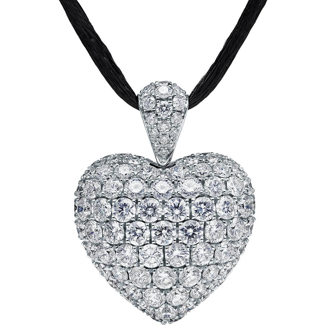 Towe Norlen 7.55 Carat Contemporary Diamond Heart Pendant Necklace For Sale