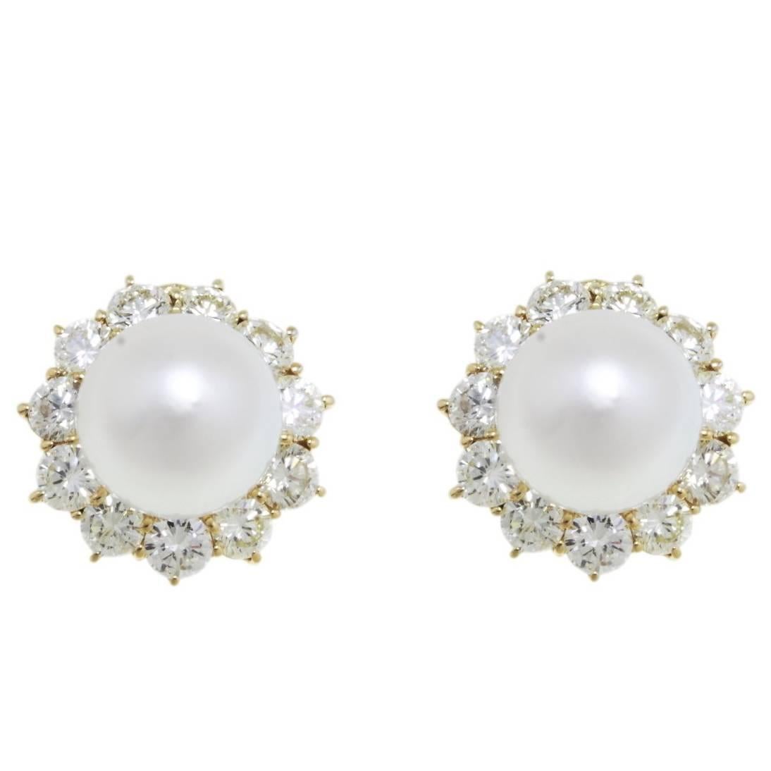 7.42 ct Diamonds, 6.50 g Big australian Pearls Earrings For Sale