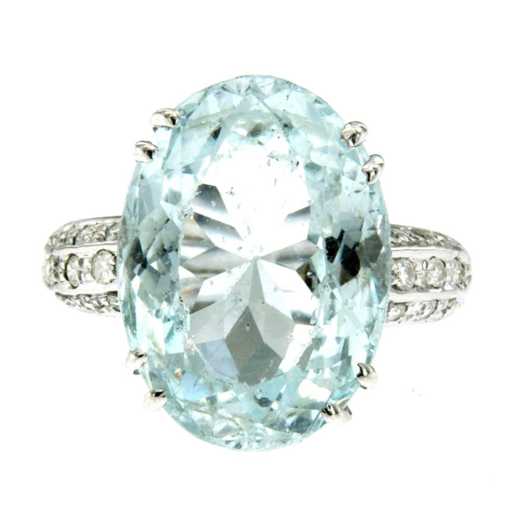 Vintage Aquamarine Diamond Gold Ring