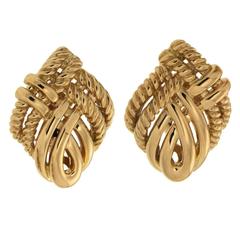 Gold Four Line Twist Earrings 10