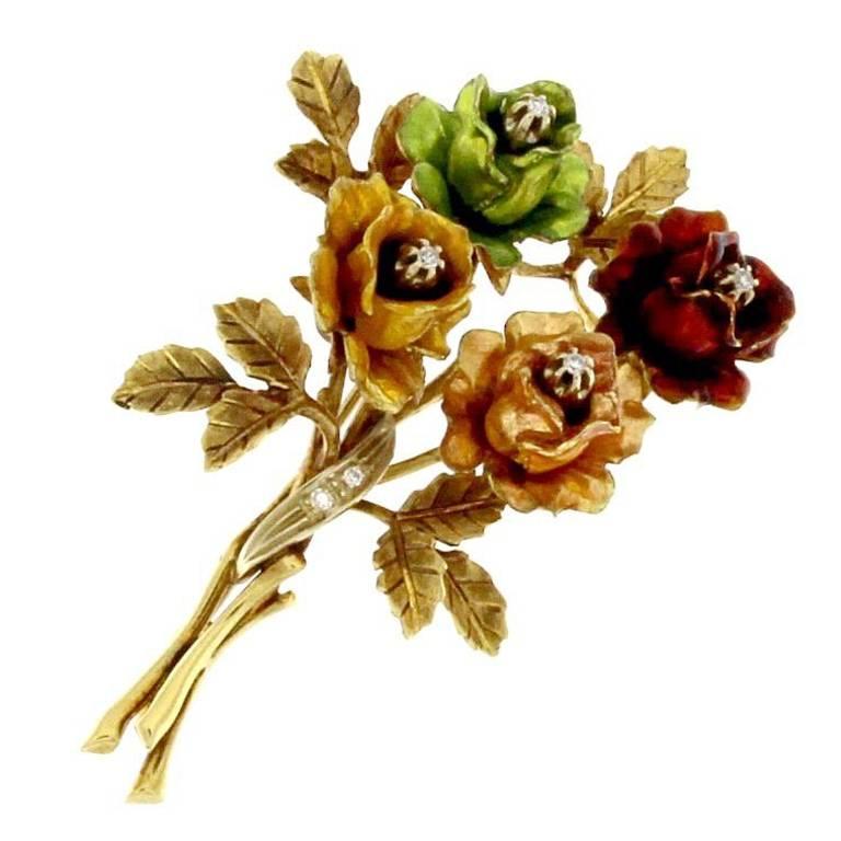 Wonderful Brooch Rose Bouquet in 18 Karat Gold