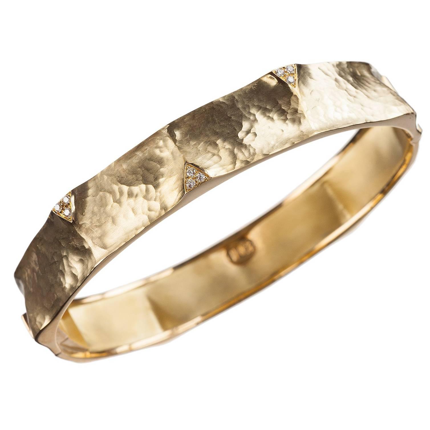 Vendorafa “Dune” Diamond Bracelet in 18 Karat Yellow Gold For Sale