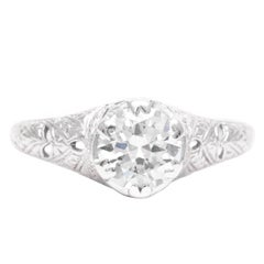 Art Deco 0.90 Carat Diamond Solitaire Engagement Ring in Platinum
