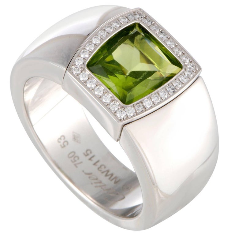 Cartier La Dona Diamond and Peridot White Gold Ring at 1stDibs