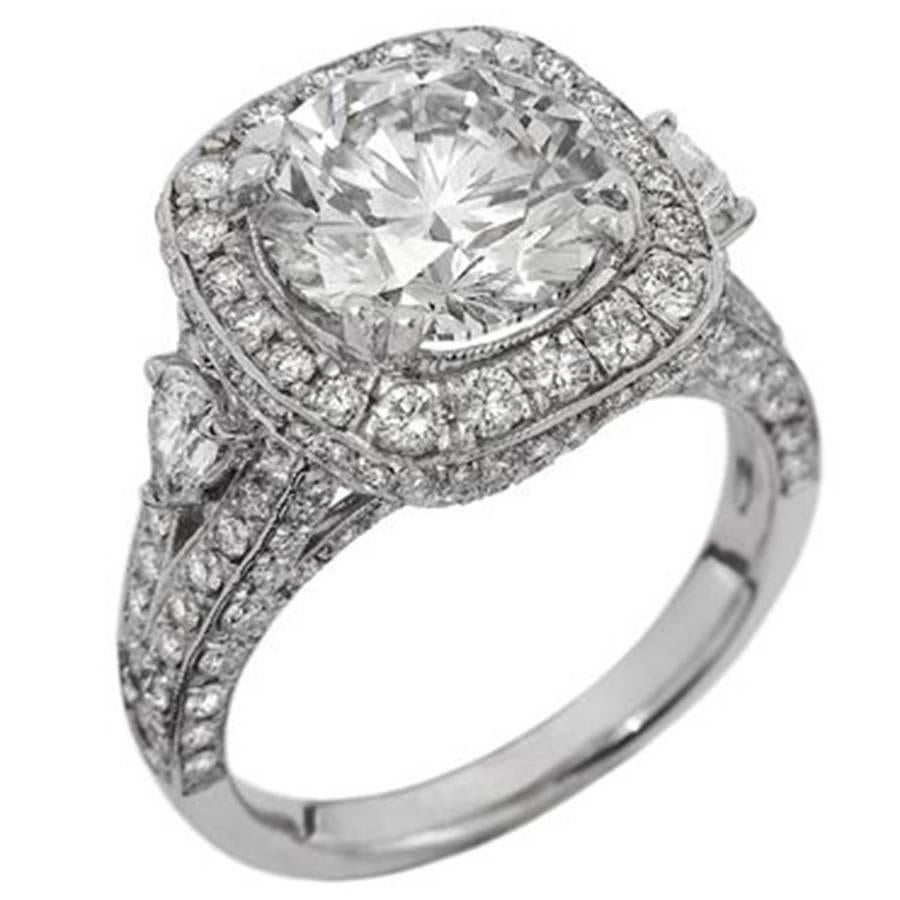 EGL Certified 3.01 Carat Engagement Ring Crafted in 18 Karat White Gold For Sale