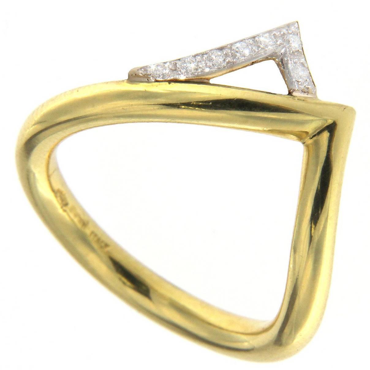 Ring aus Gelb- und Weißgold mit Diamanten im Angebot