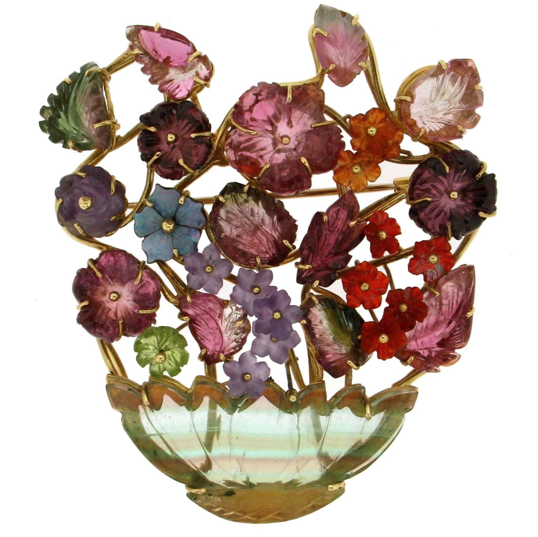 Vase Yellow Gold 18 karat Tourmaline Brooch