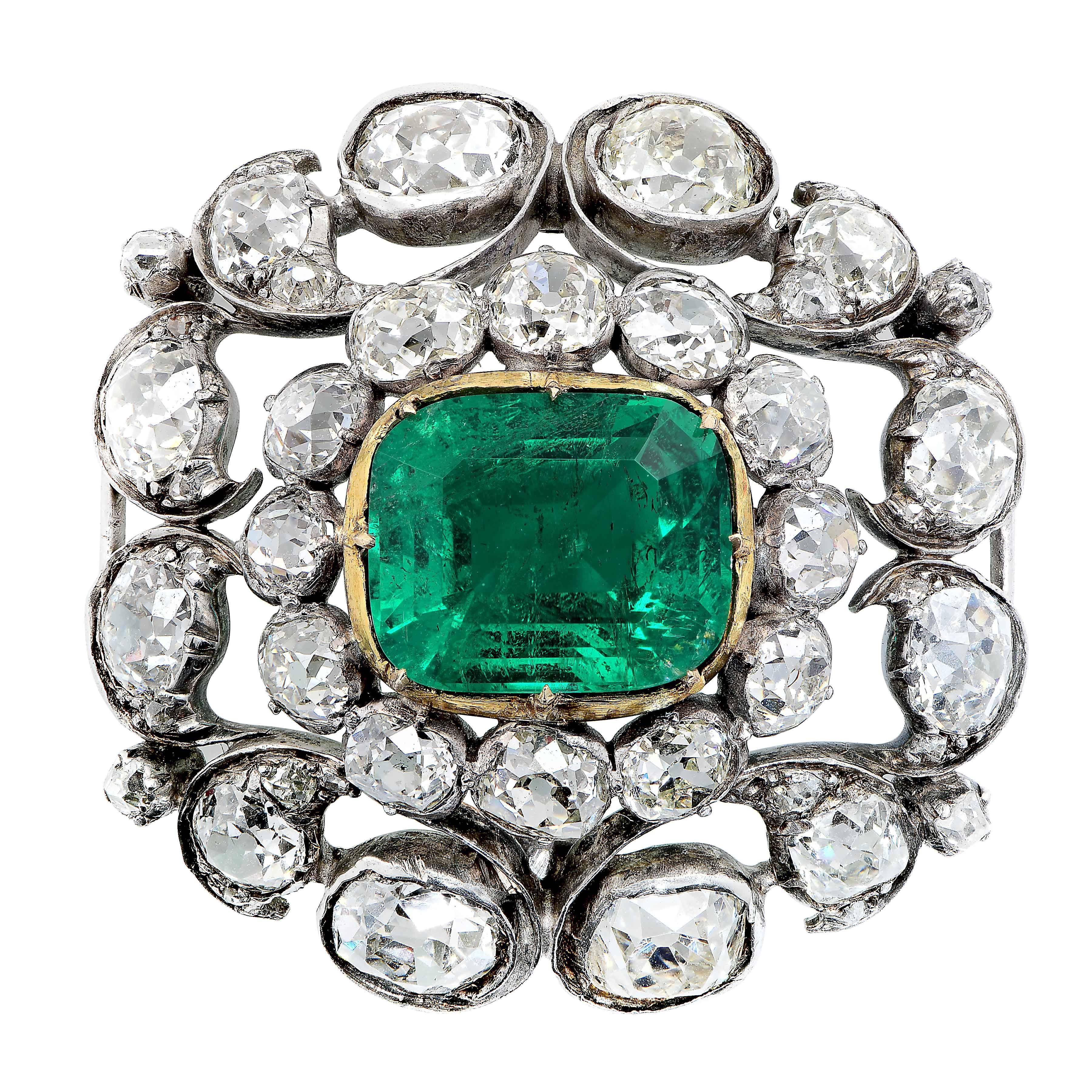 Imperial Brooch 5.31 Carat Emerald and Diamonds of Habsburg Provenance  For Sale