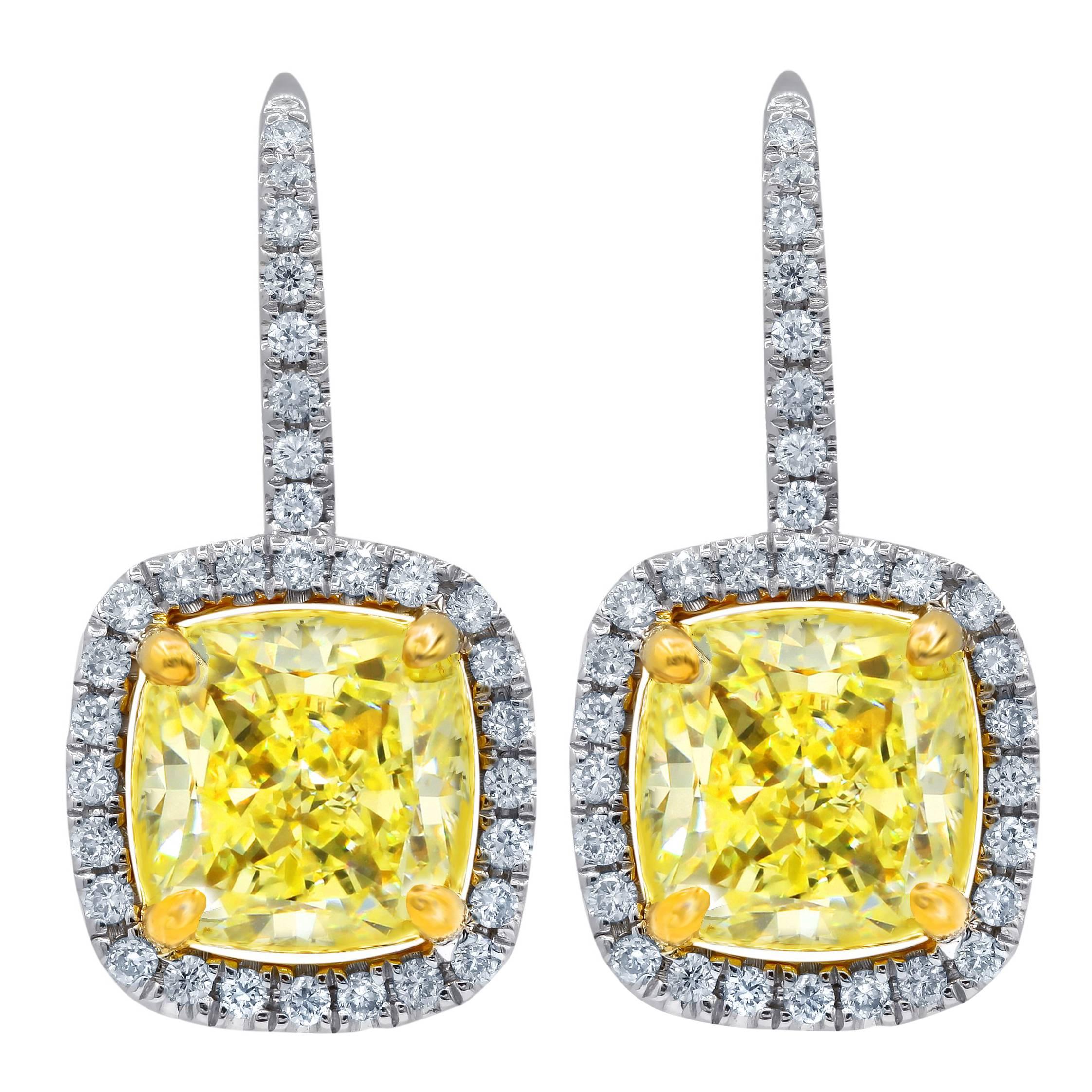 Boucles d'oreilles en diamants jaunes fantaisie de 4,01 carats certifiés GIA, VVS2-VS1