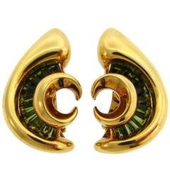 1980s Verdura Peridot Yellow Gold Earrings
