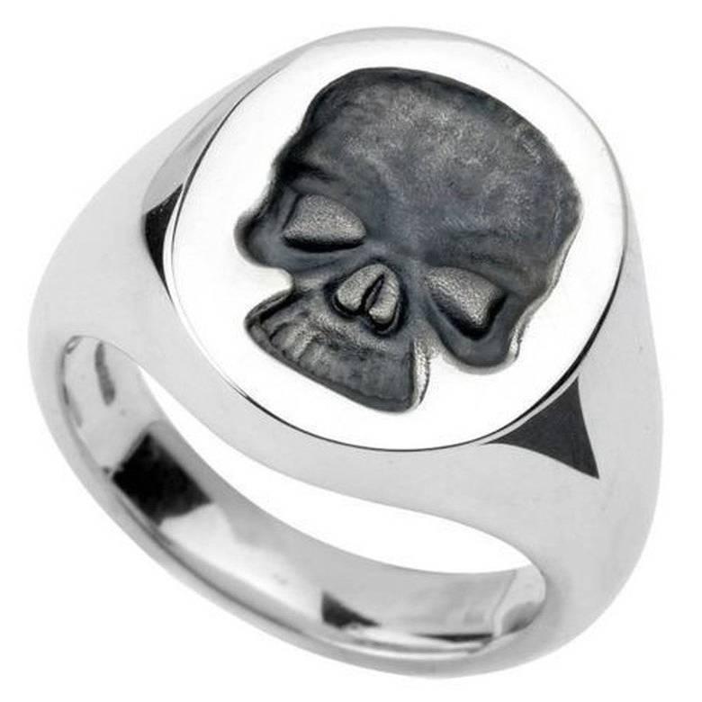 Deakin & Francis Silver Skull Signet Ring