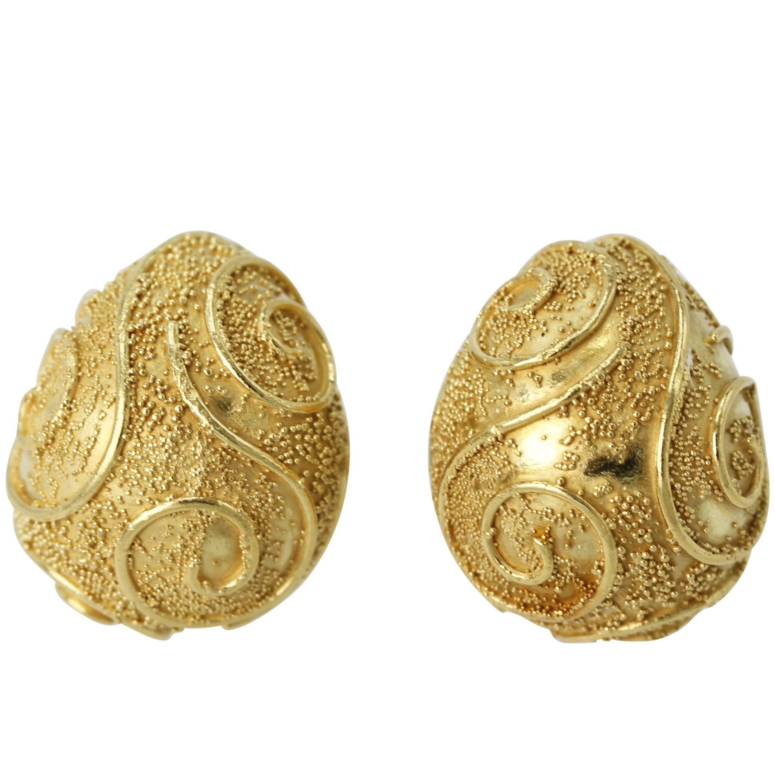 Elizabeth Gage Yellow Gold Earclips For Sale