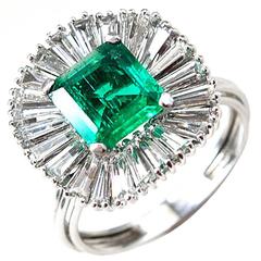 1960s Colombian Emerald Diamond Gold Ballerina Ring 5