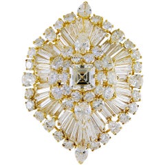 Van Cleef & Arpels Diamond Brooch, Center 3.55 Carat