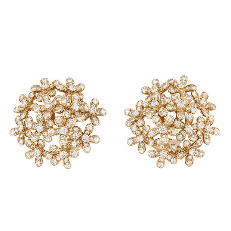Van Cleef and Arpels Socrate Diamond Earrings in 18K Yellow Gold For Sale