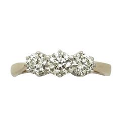 1.00Ct Diamond and 18k Yellow Gold Trilogy Ring - Vintage Circa 1990 11