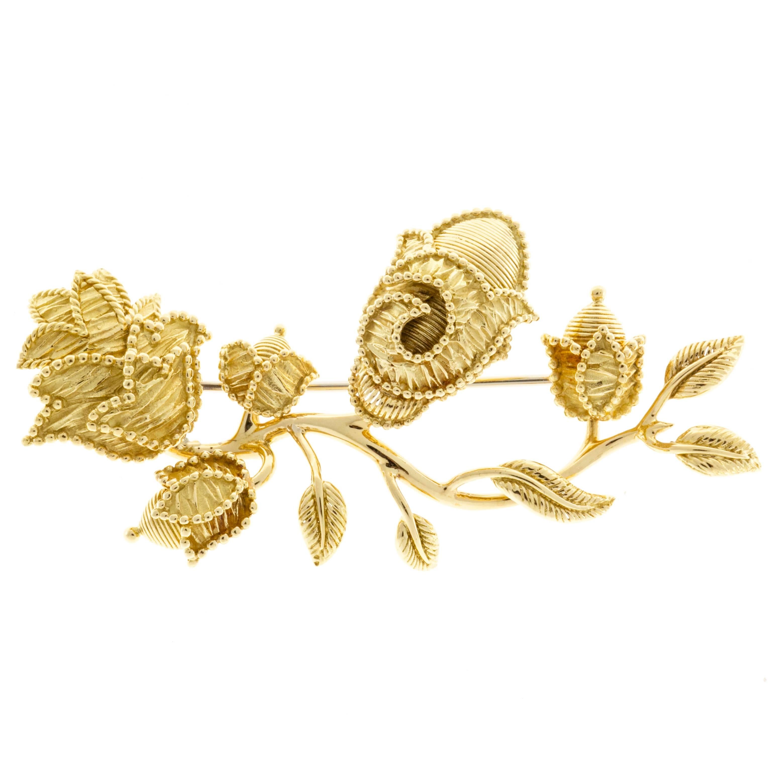 Tiffany & Co. Goldblume Mid Century Blumenbrosche im Angebot