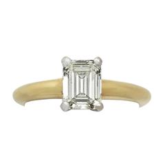 1.10Ct Diamond and 18k Yellow Gold Solitaire Ring - Contemporary