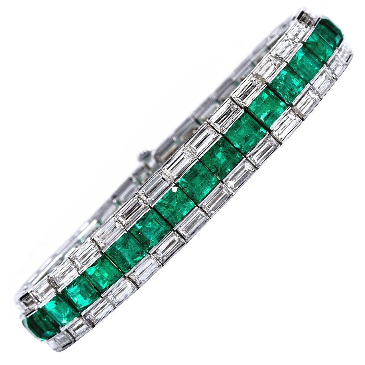 Superb Classic Colombian Emerald Diamond Gold Line Tennis Bracelet