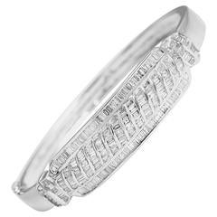 Beautiful White Gold Apx.2.5 ct. Baguette Diamond Bangle Bracelet