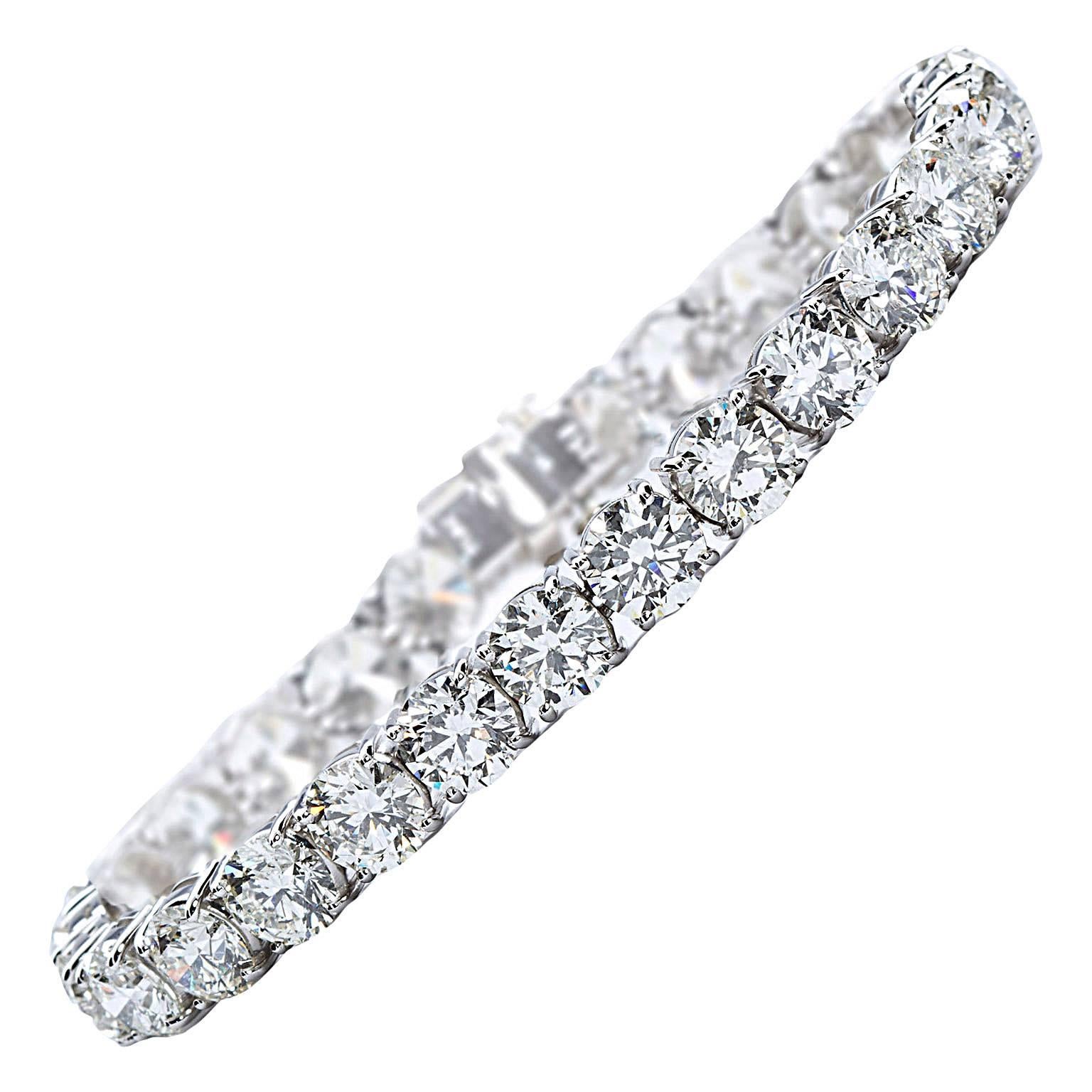 27.00 Carat Round Brilliant Cut Diamond Platinum Tennis Bracelet GIA