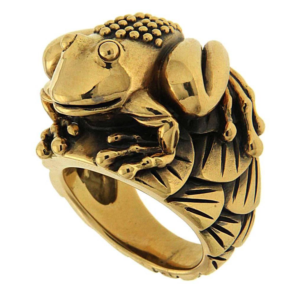 Small Frog Ring with Water lily pads