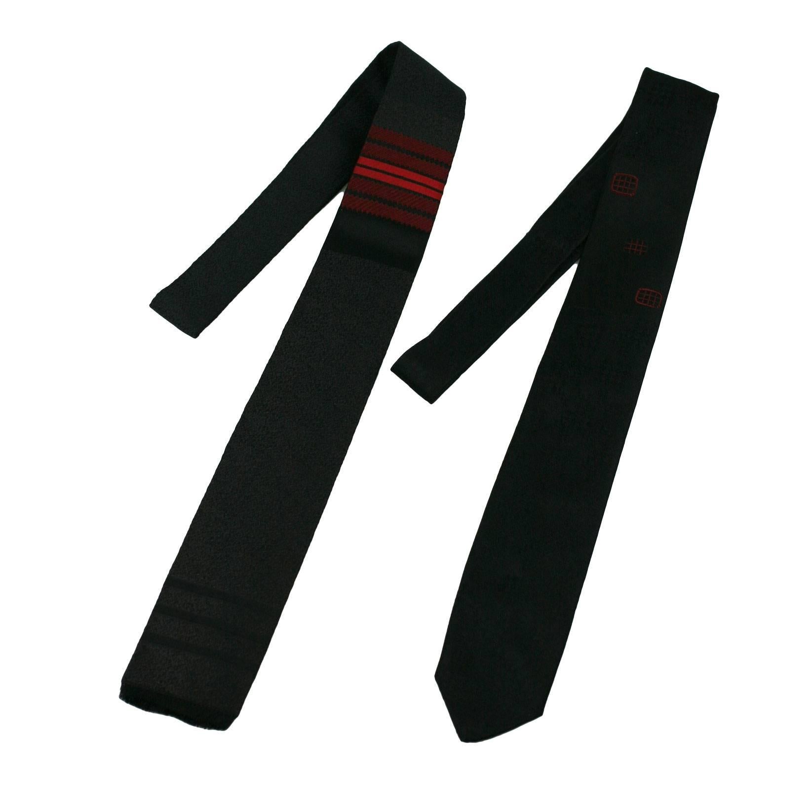 Paire de cravates skinny de Jacques Fath en vente