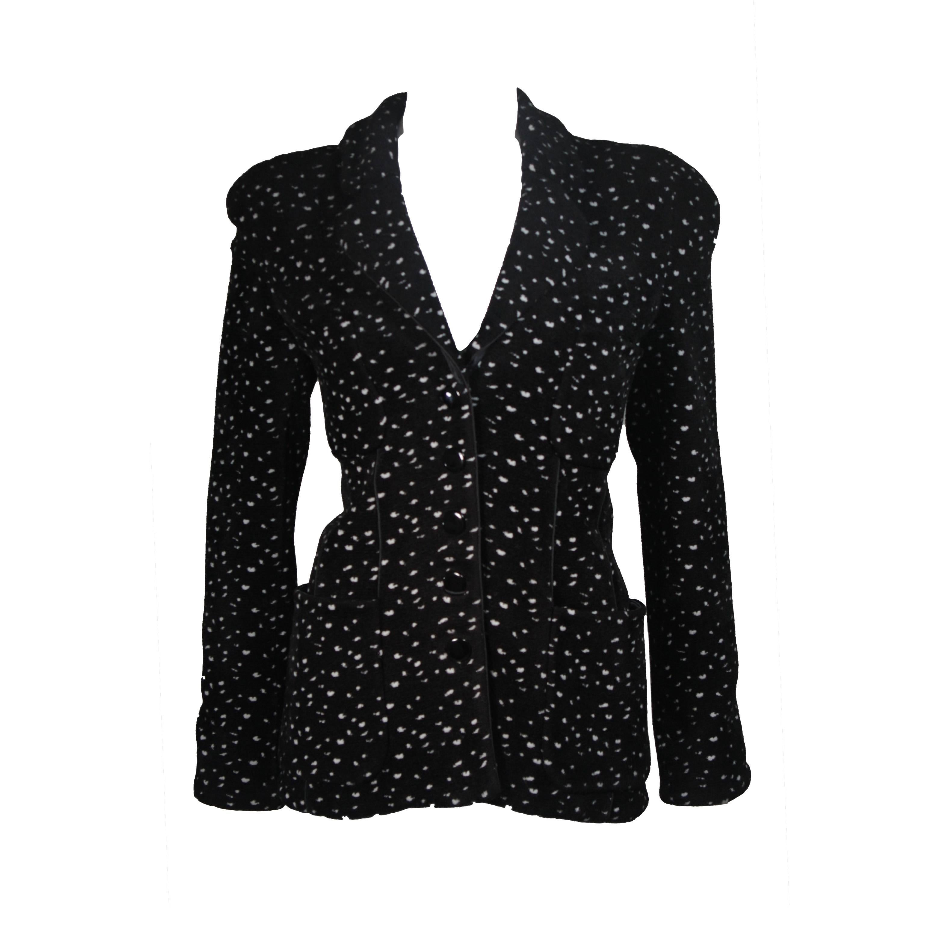 Giorgio Armani Black and White Speckle Wool Blend Jacket with Piping Size 46 For Sale