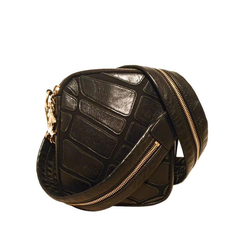 Chanel Black Leather Patchwork Zip up Crossbody Shoulder Bag For Sale ...