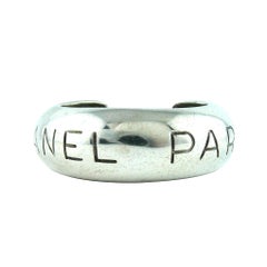 Bracciale vintage Chanel in argento "Chanel Paris" Primavera 1996
