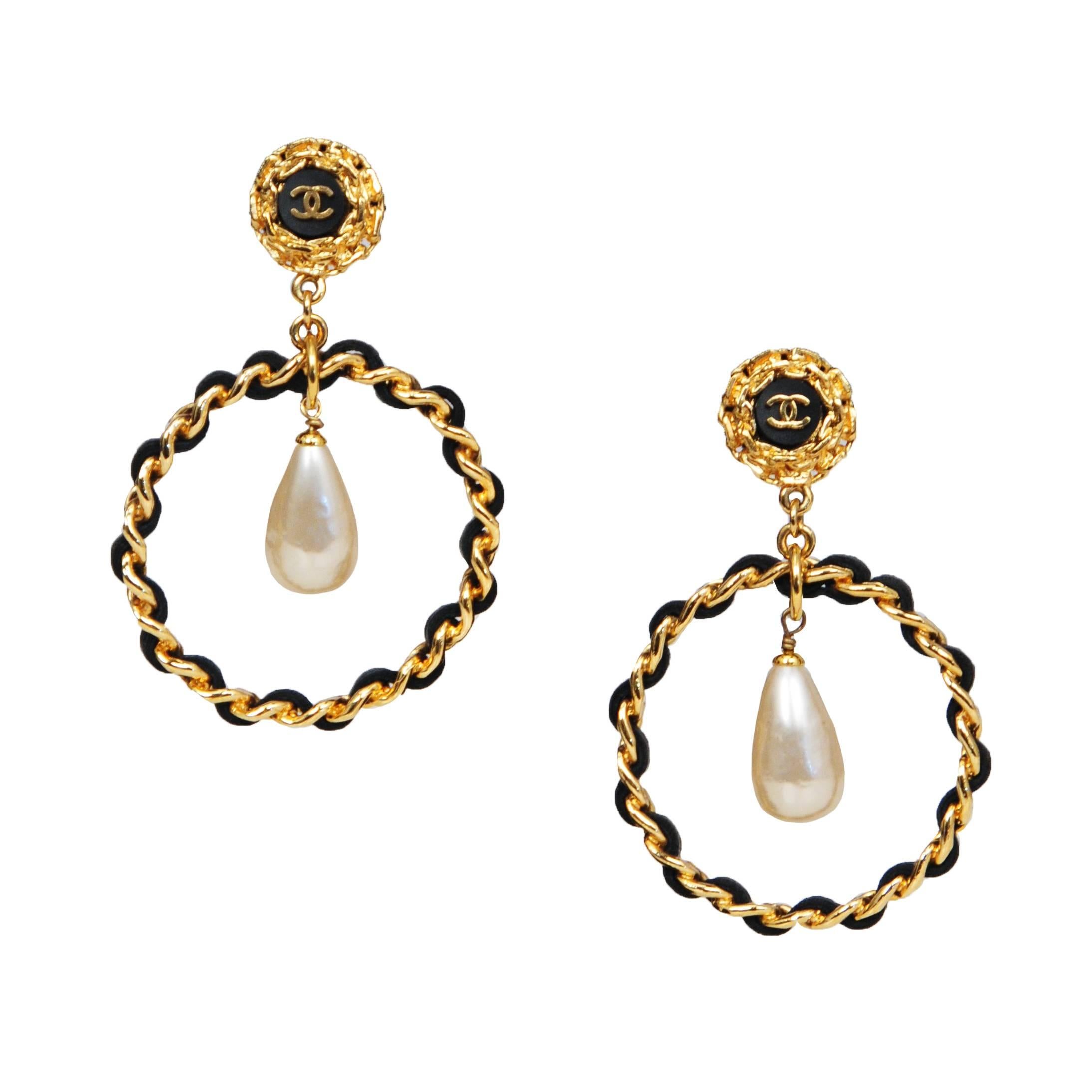 Chanel Teardrop Pearl Earrings at 1stDibs | chanel teardrop earrings