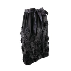 OSCAR DE LA RENTA Size 6 Black Wool / Angora Floral Embellished Skirt 2006