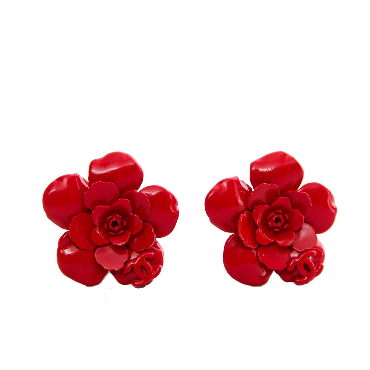1980s Red Painted Metal Chanel Flower Clip-On Earrings
