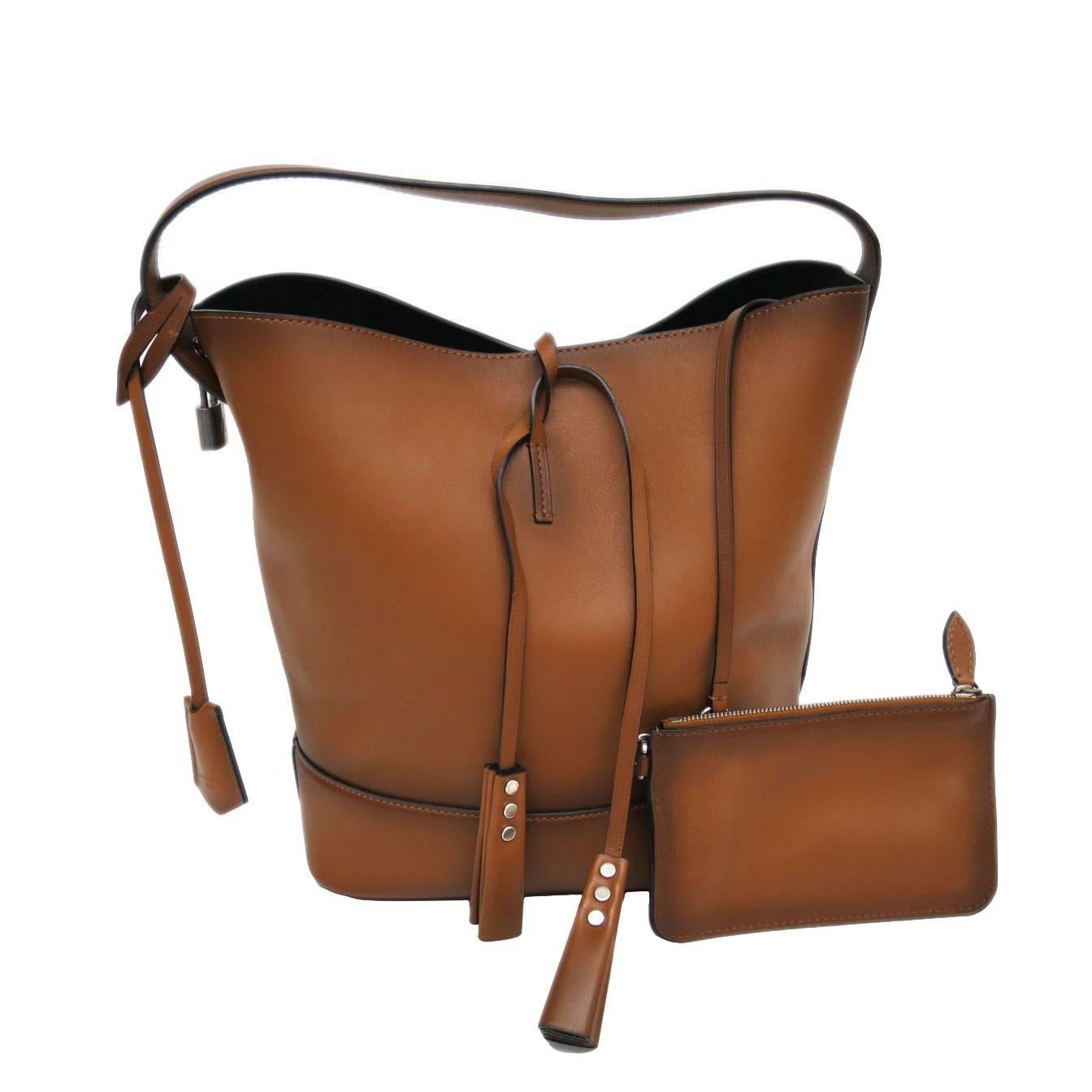Louis Vuitton Cuir Nuance NN14 GM Cognac Brown Leather Bucket Shoulder Bag