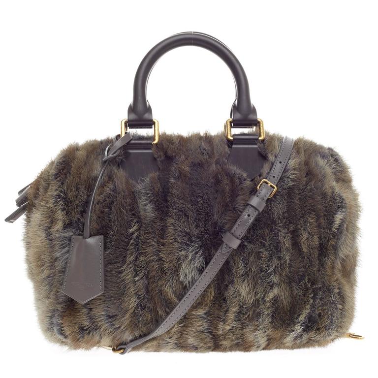 Louis Vuitton Speedy Limited Edition Caresse Mink 25 at 1stDibs