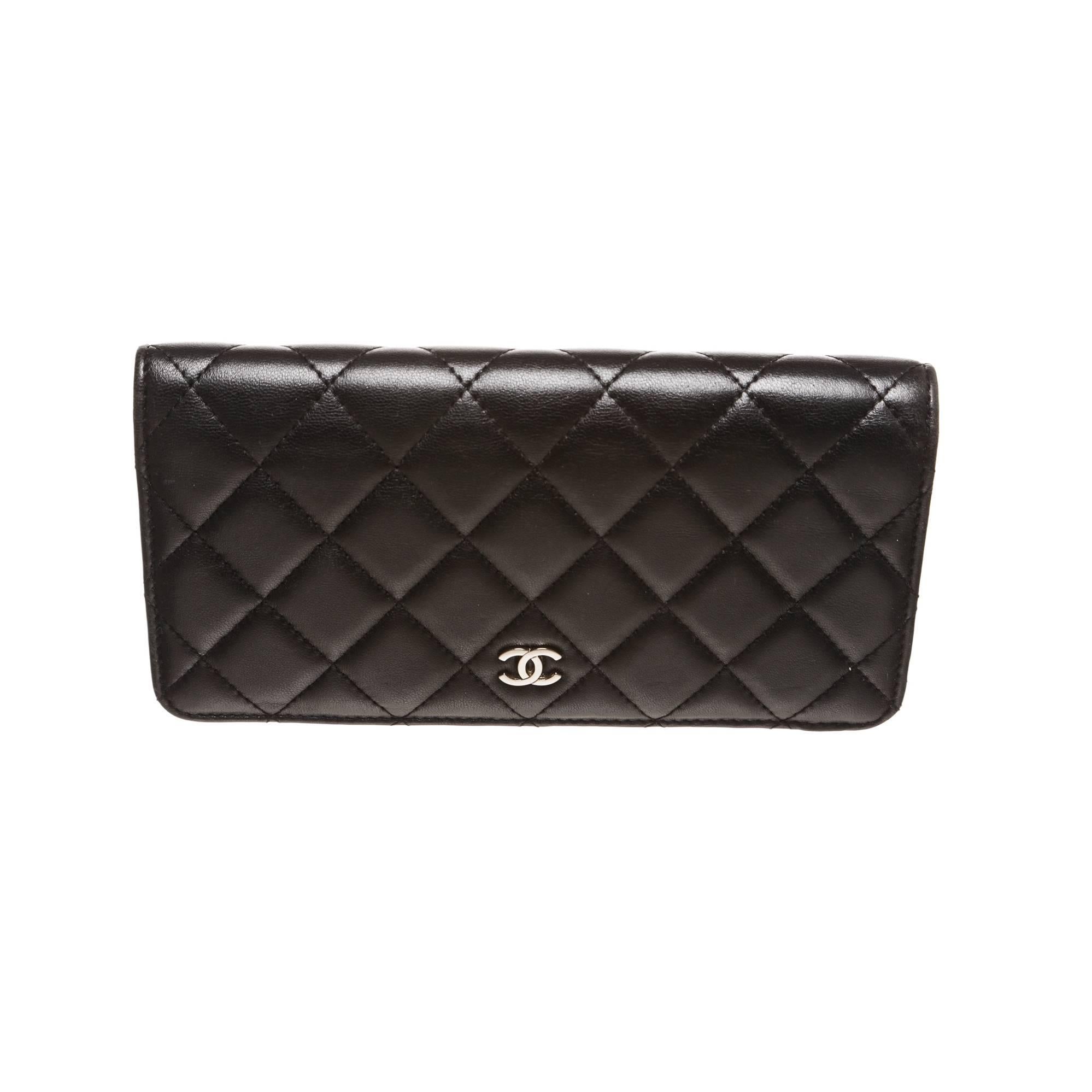 Chanel Black Quilted Lambskin CC Wallet  For Sale