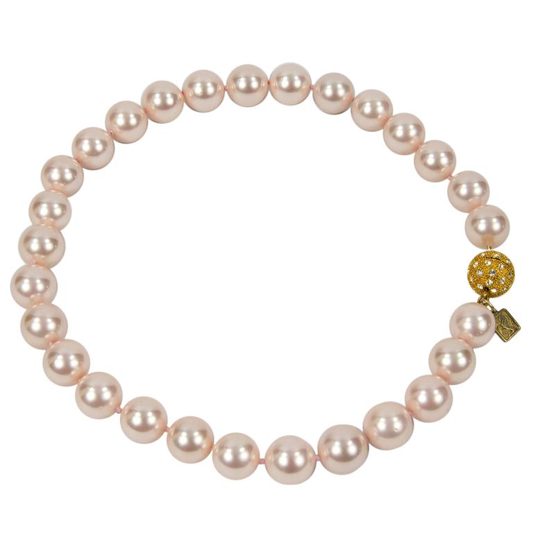 Striking Large Luscious Pink Faux Pearl Choker Necklace For Sale at
