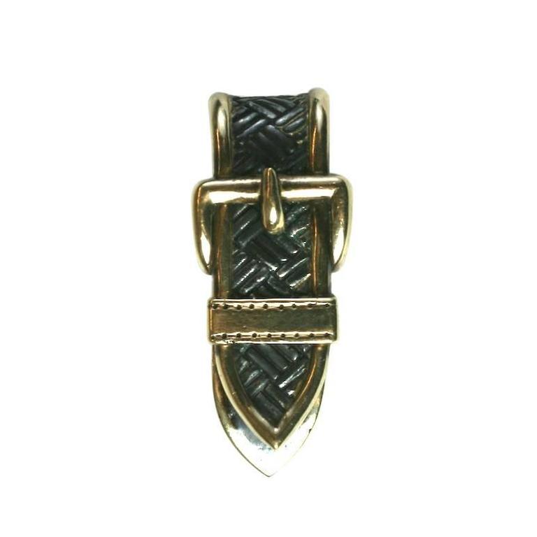 Elegant Buckle Clip For Sale at 1stdibs