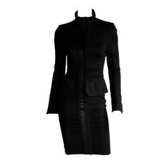 That Gorgeous Black Ruched Jacket & Skirt From Tom Ford's Gucci 2004 Collection!