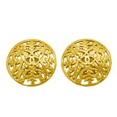 1990's Chanel Gold Filagree Earrings 10
