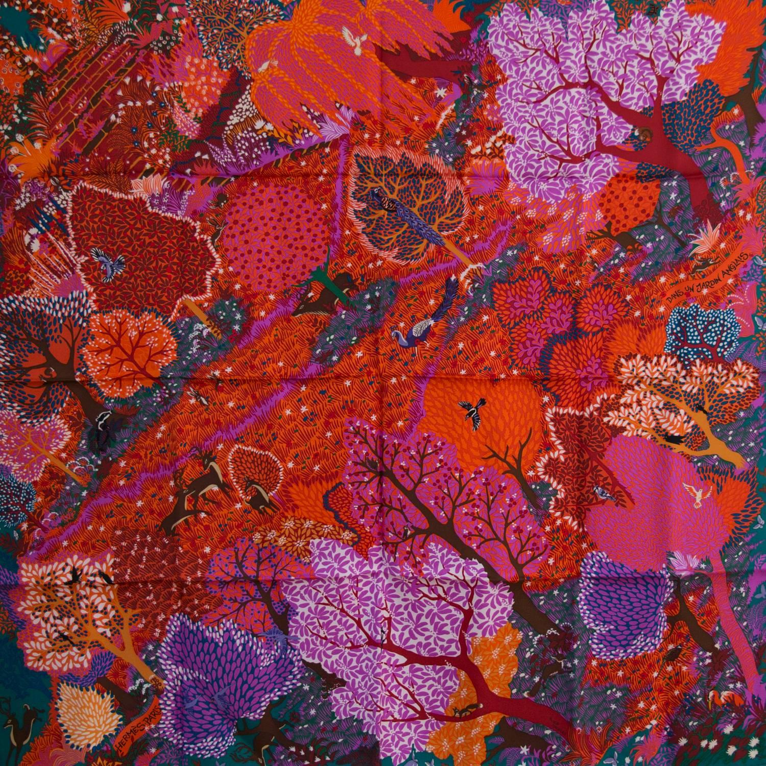 Hermes Carre Silk DANS UN JARDIN ANGLAIS Green Coral Purple 2015.