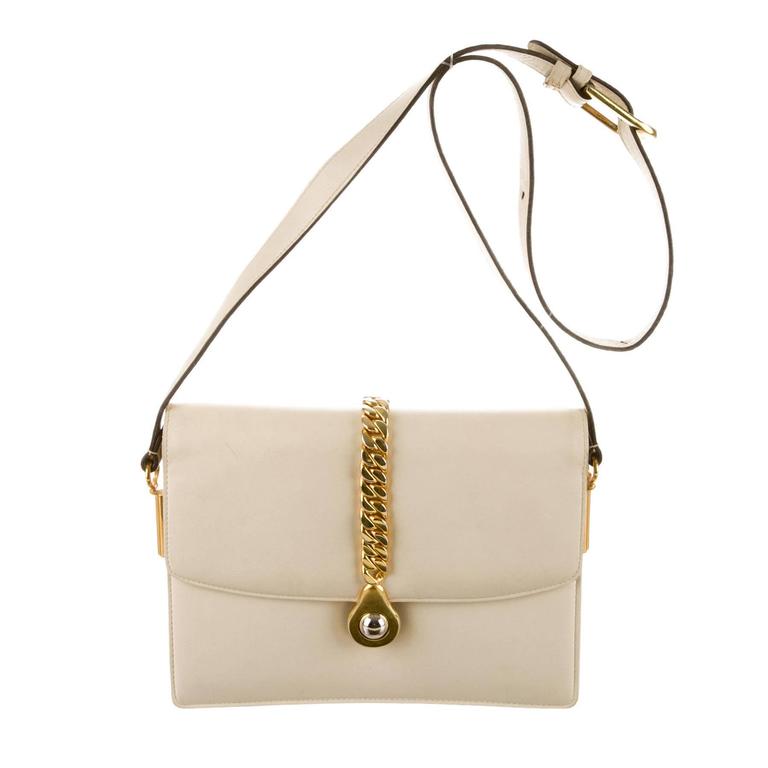 Gucci Ivory Nude Leather Gold Chain Hardware Flap Shoulder Bag at ...
