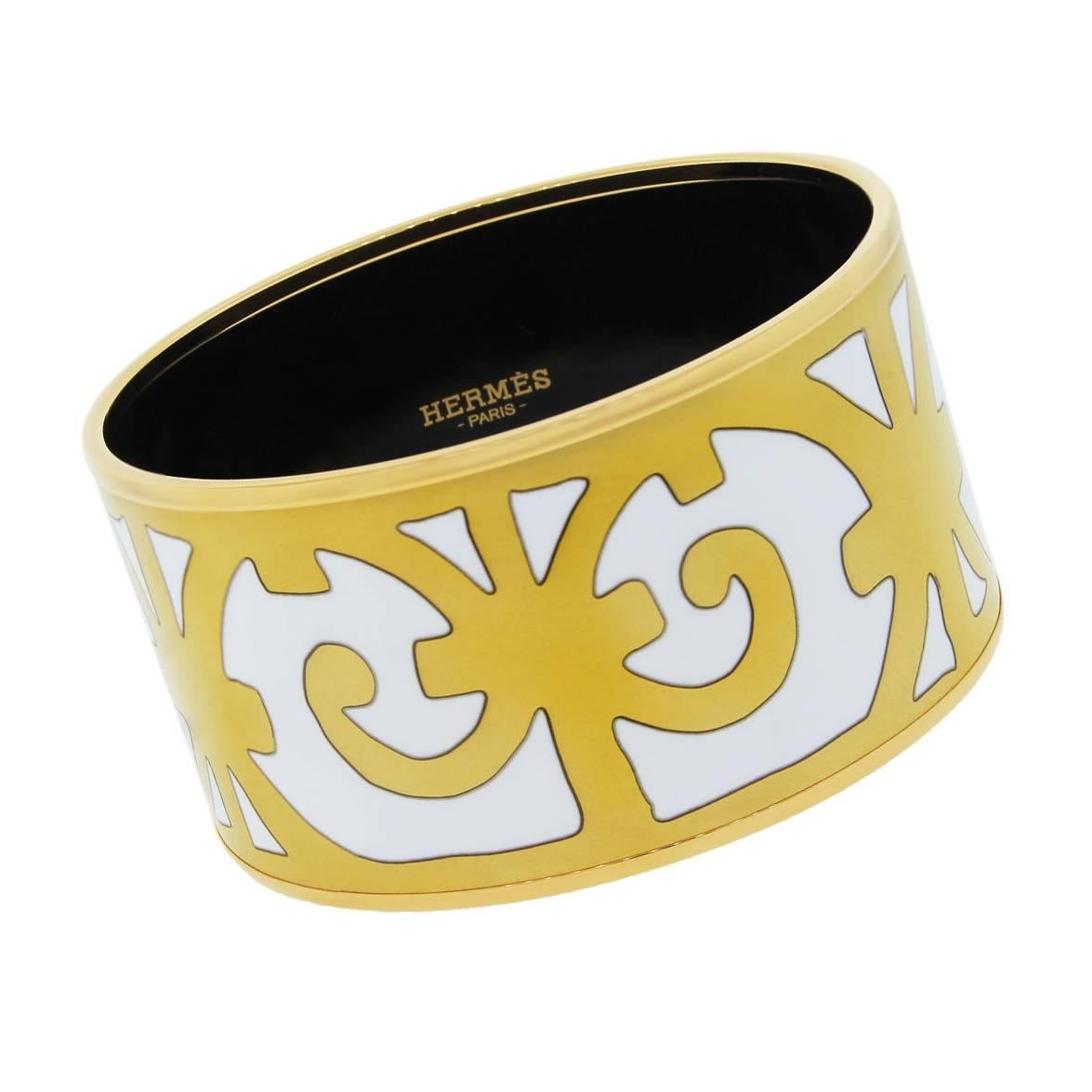 Hermes Gold Tone/White Extra Wide Enamel T Stamp Bangle Bracelet
